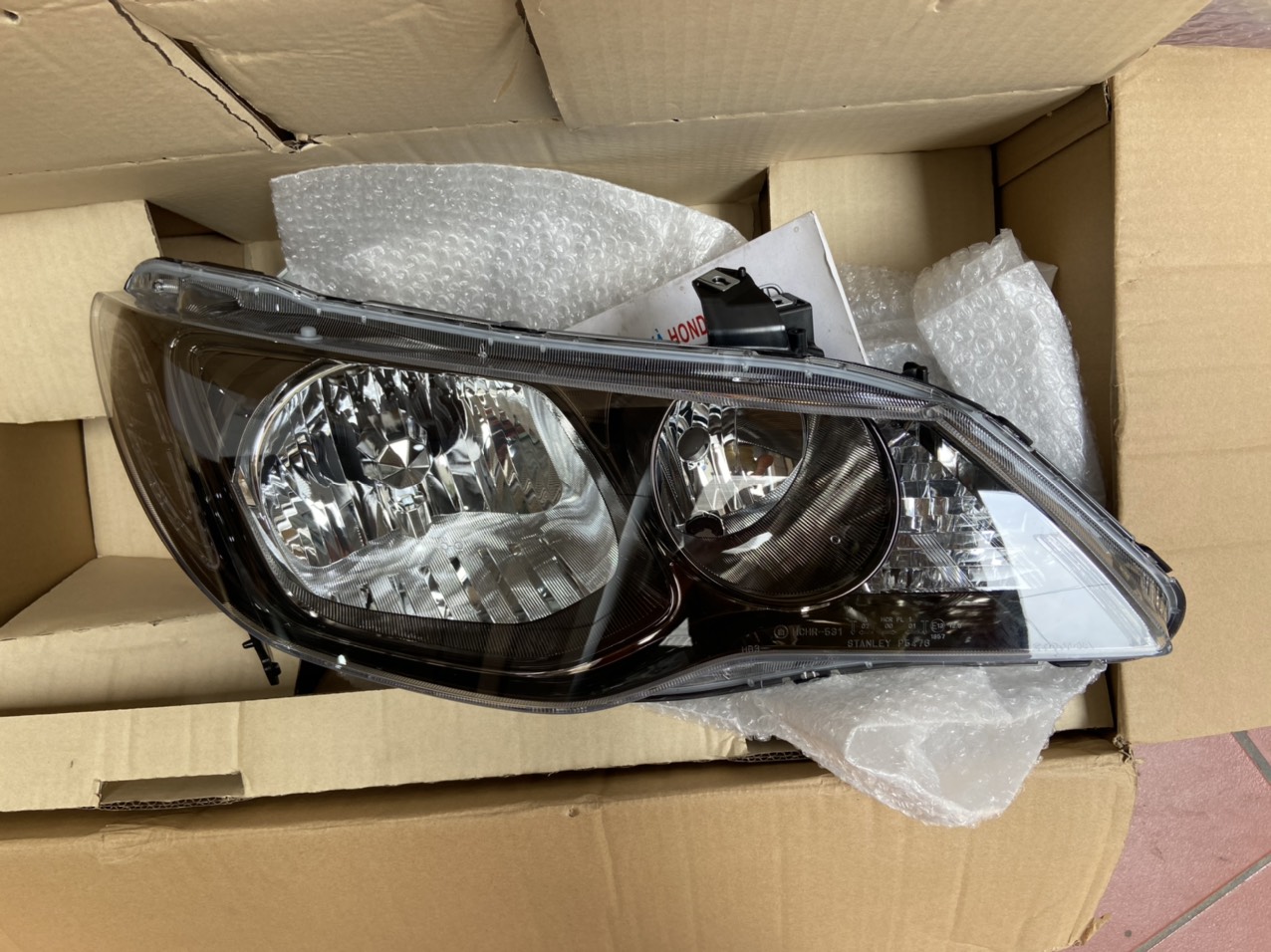 Đèn pha xe Honda CIVIC 2009-2011 bản 1.8